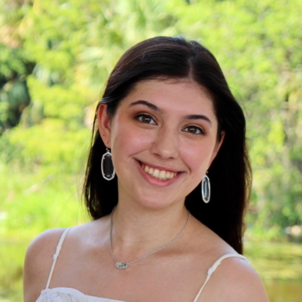 Meet your Posher, Abigail